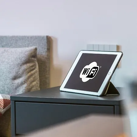 Incantevole In Centro Ad Alba (Piedmont)