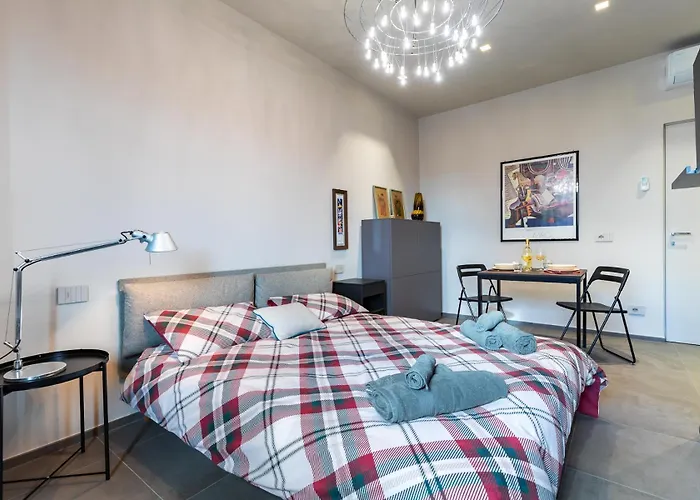 Apartamento Incantevole In Centro Ad Alba (Piedmont)